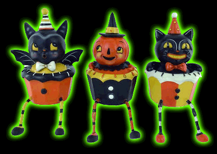 HALLOWEEN CUPCAKE SHELF SITTER SET BY JOHANNA PARKER