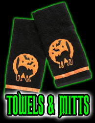 Kitchen towels and oven mitts