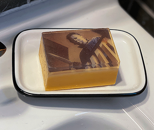 HALLOWEEN 1978 - MICHAEL MYERS THE BANNISTER SOAP 4OZ