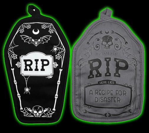 Cemetery Pot Holders Set